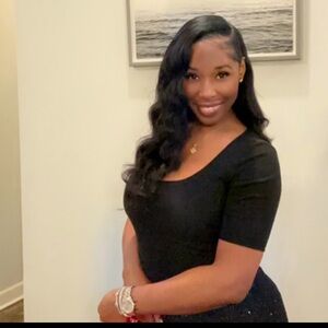 Meet your Posher, Stacy